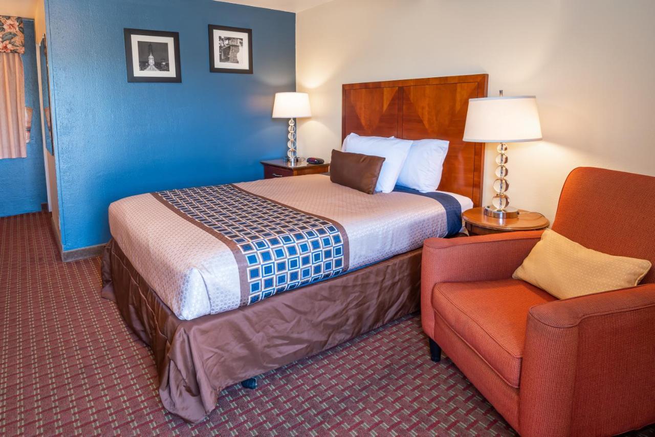 Riviera Inn Port Angeles Exterior photo